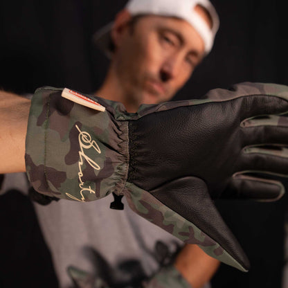 Shorty’s Snowboards X Salmon Arms Glove